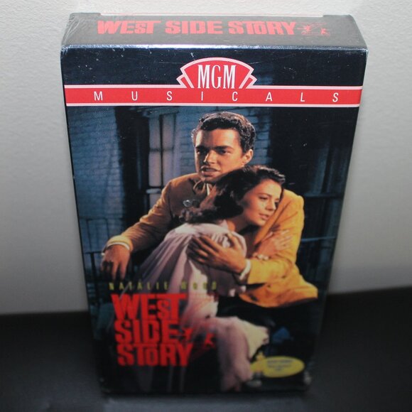 3/$55❤️sealed WEST SIDE STORY (1961 Oscar Best Picture) VHS 1998 MGM Musicals - Picture 1 of 6